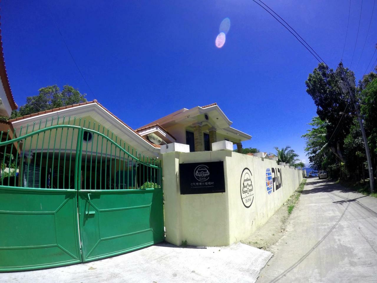 C气泡潜水度假村 C Bubble Diving Resort Dumaguete City ภายนอก รูปภาพ